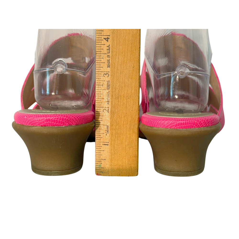 East 5th Sz 11 Triple Strap Sandals Kitten Heel Hot Pink Textured Barbie Y2K - Picture 7 of 9